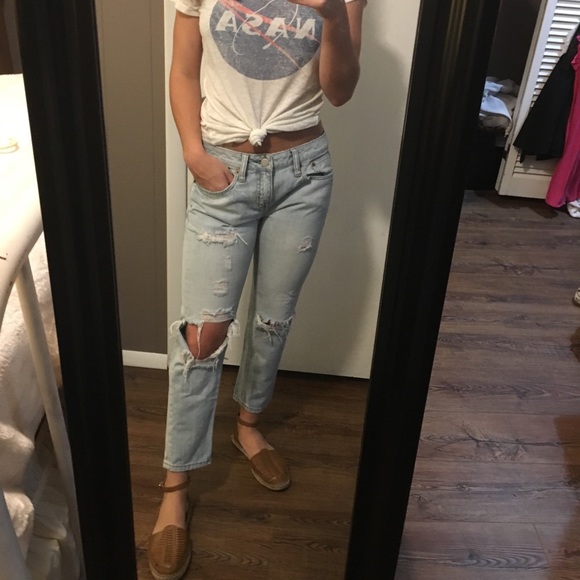 American Eagle Outfitters Denim - Distressed Light Wash Cropped Boyfriend Jeans